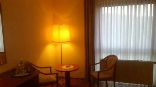 فندق Kannenbaeckerland 3*